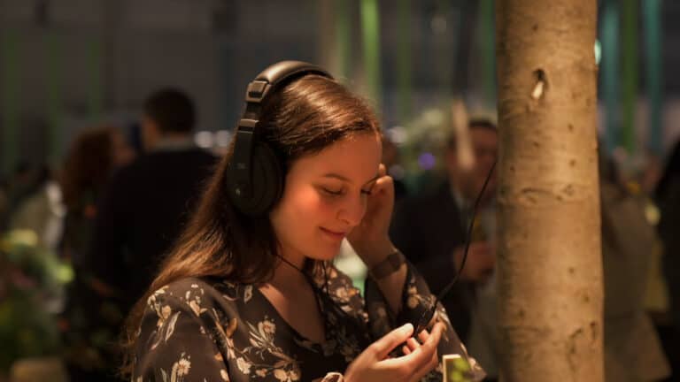 MOBI_EXPO_FINAL.mp4.00_00_21_07.Standbild003